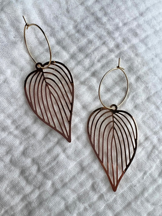 Delicate Leaf Gold Earrings