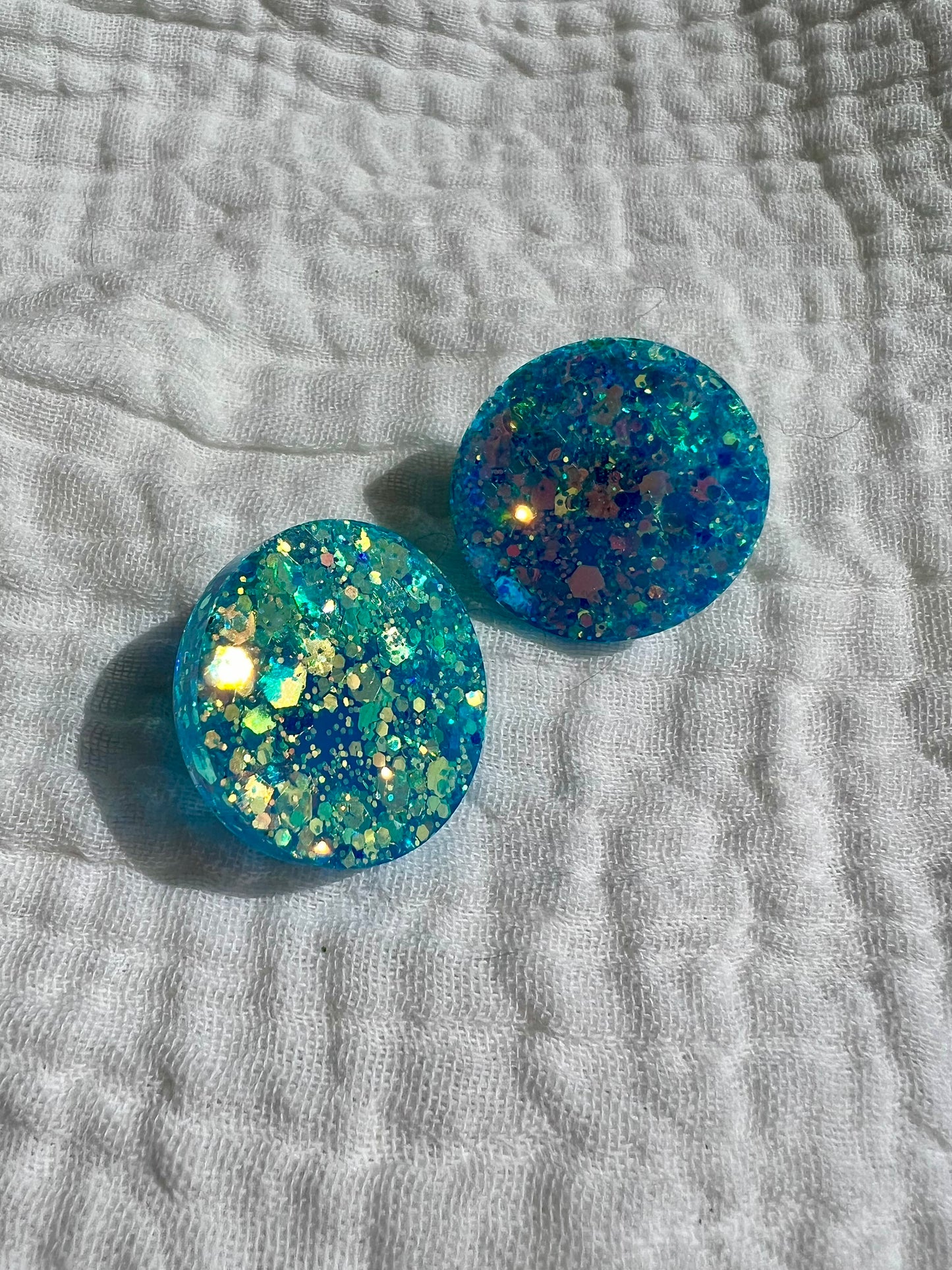 Blue Glitter Medium Resin Stud Earrings